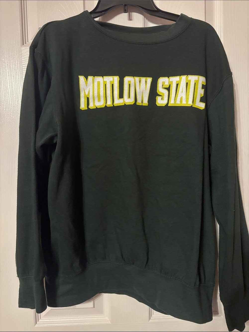 Motlow State Green Crewneck Sweatshirt size medium